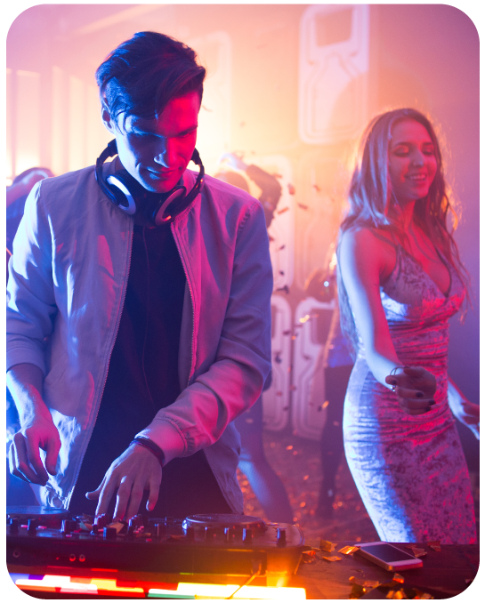 Learn to DJ the way Professionals Do at the Amsterdam DJ Method Masterclass!